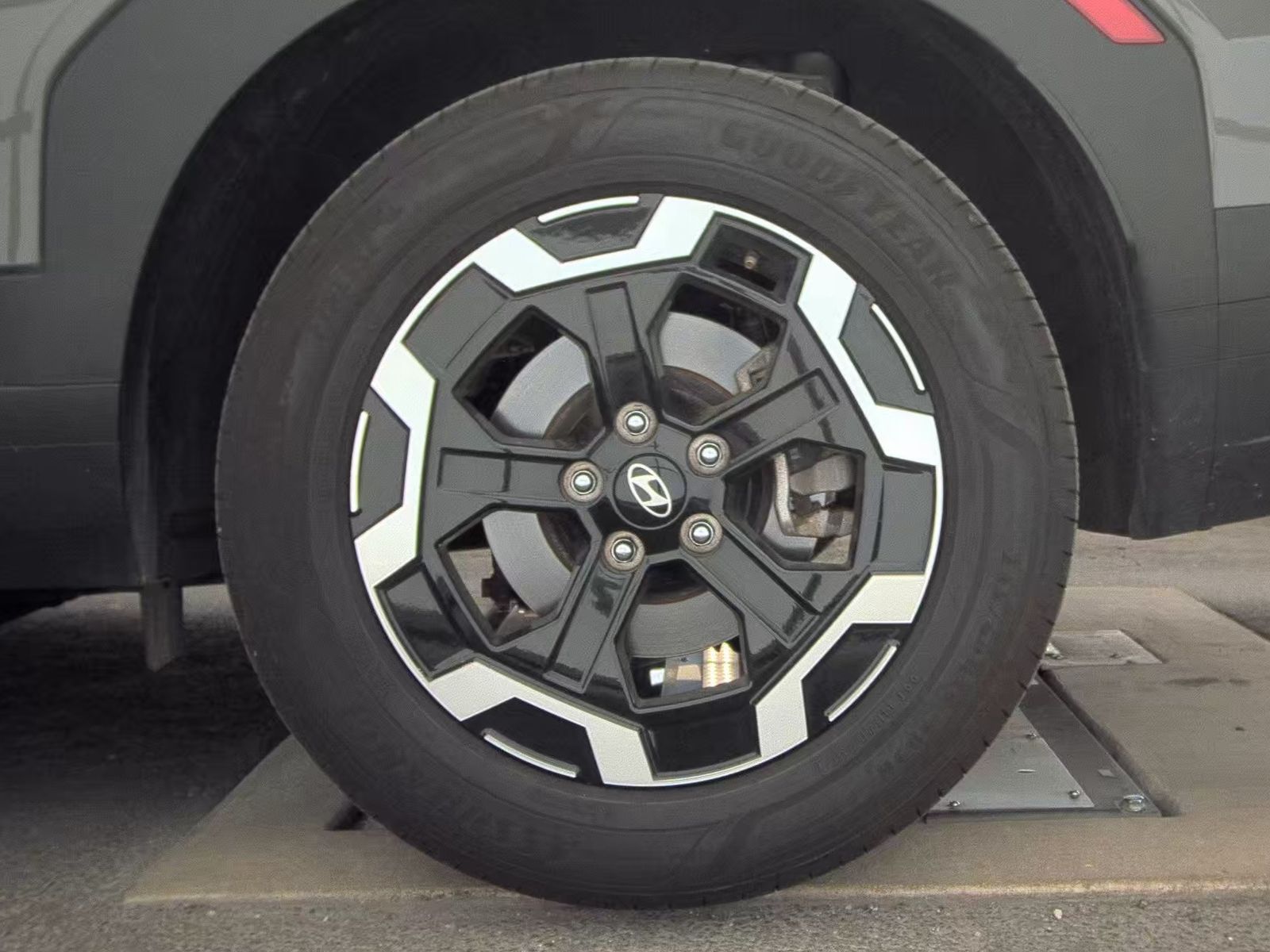 2025 Hyundai Santa Fe SEL FWD