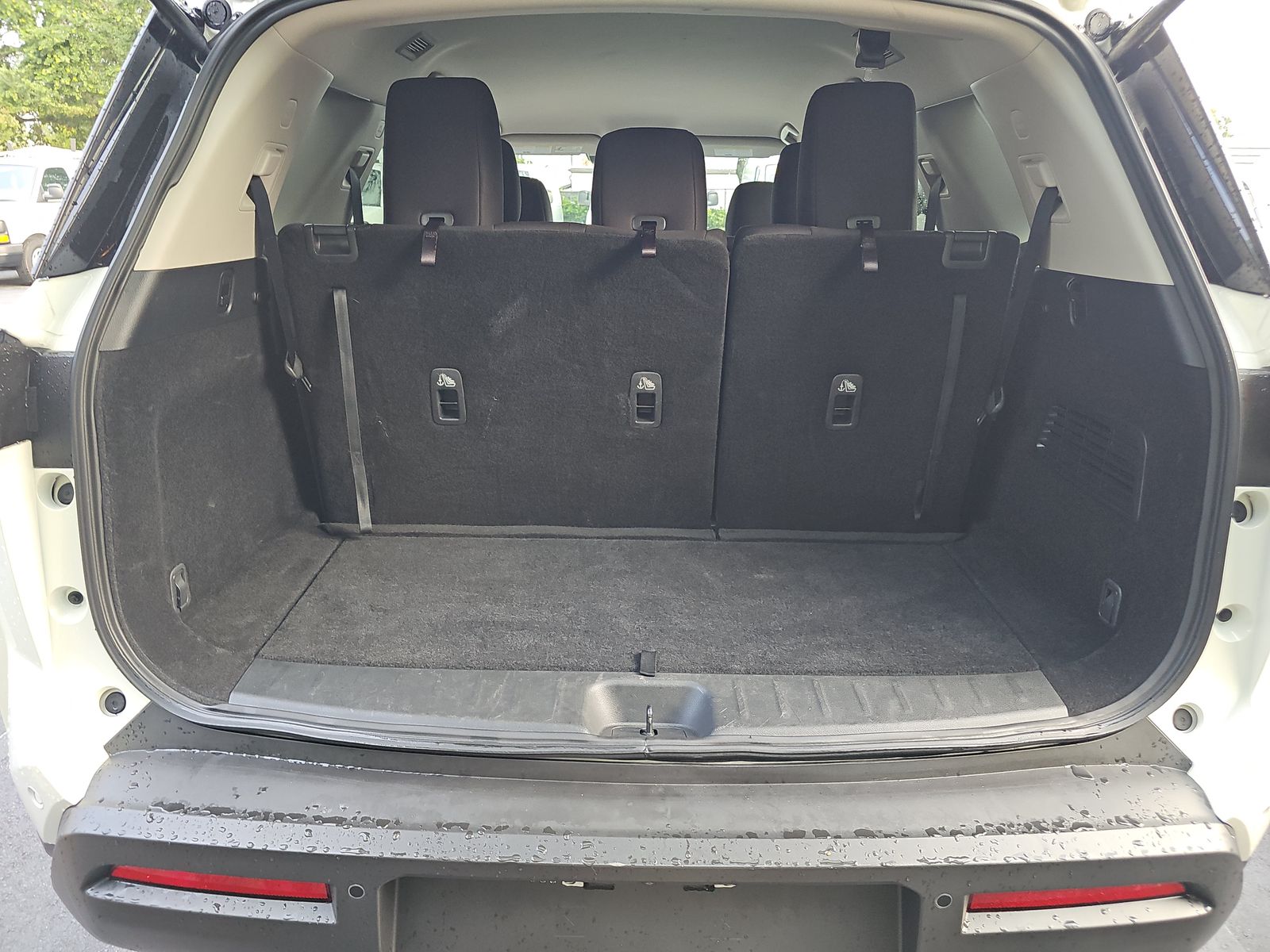 2024 Nissan Pathfinder SV AWD