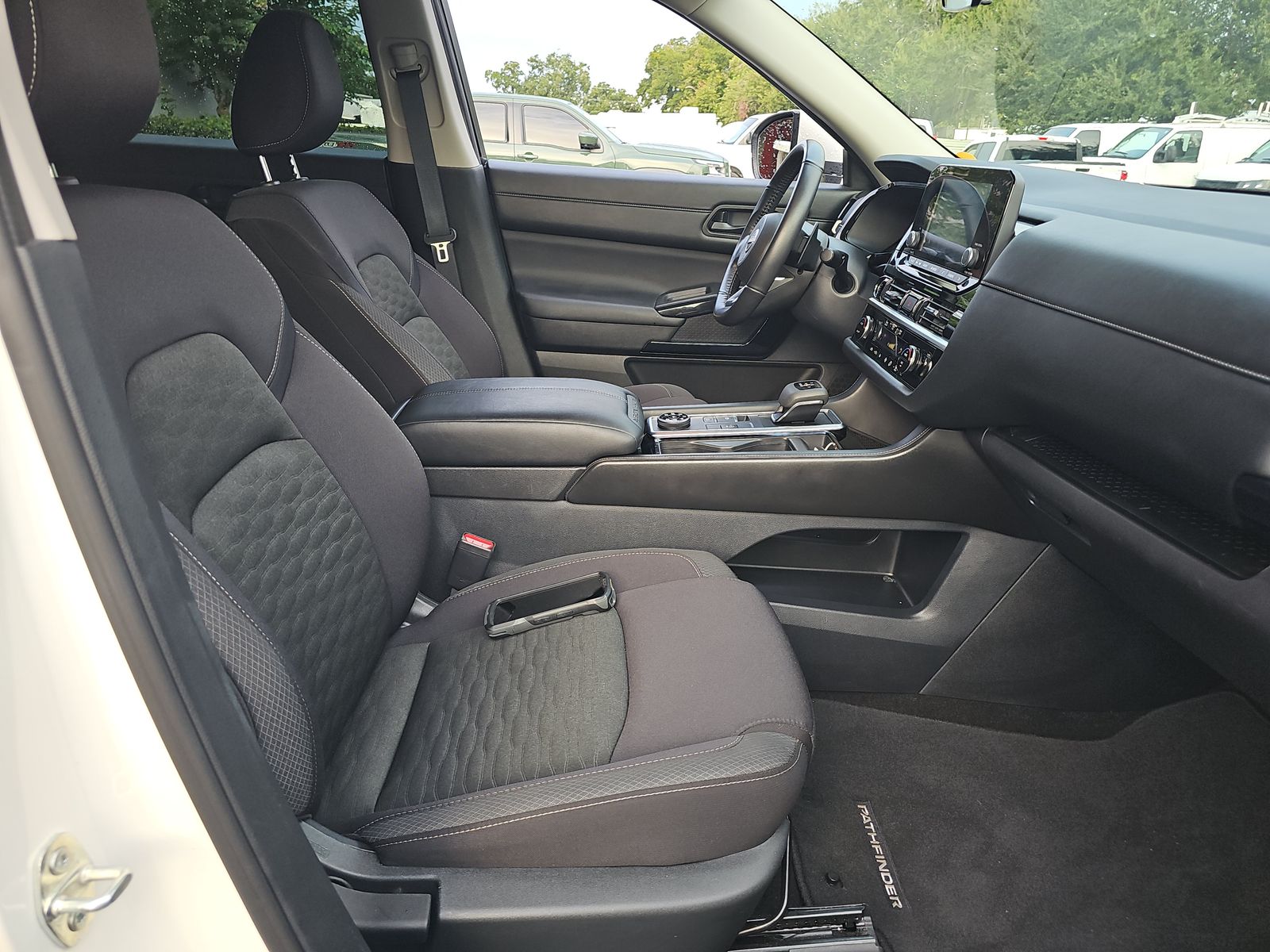 2024 Nissan Pathfinder SV AWD