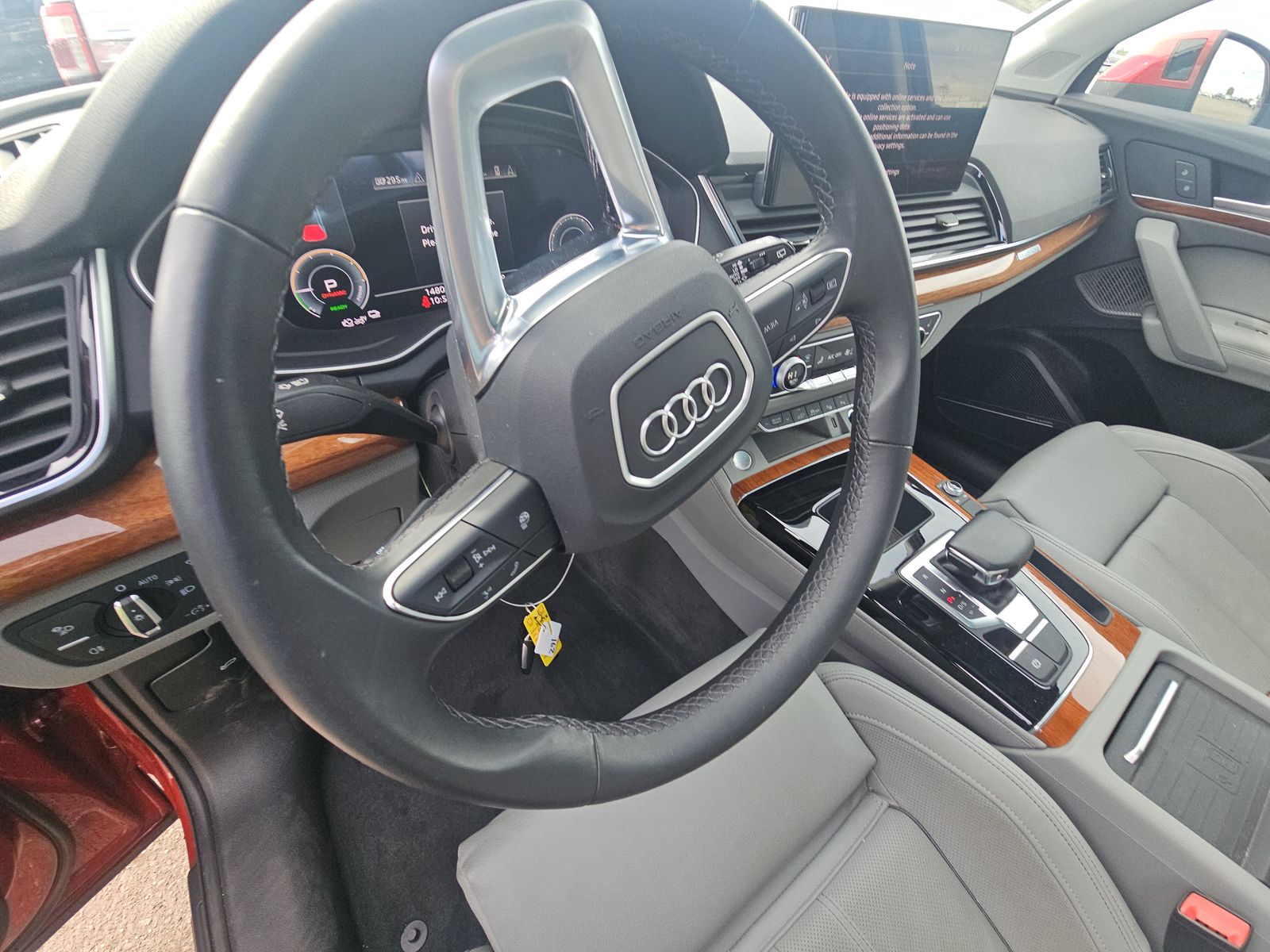 2023 Audi Q5 e Plug-In Hybrid S line Prestige AWD