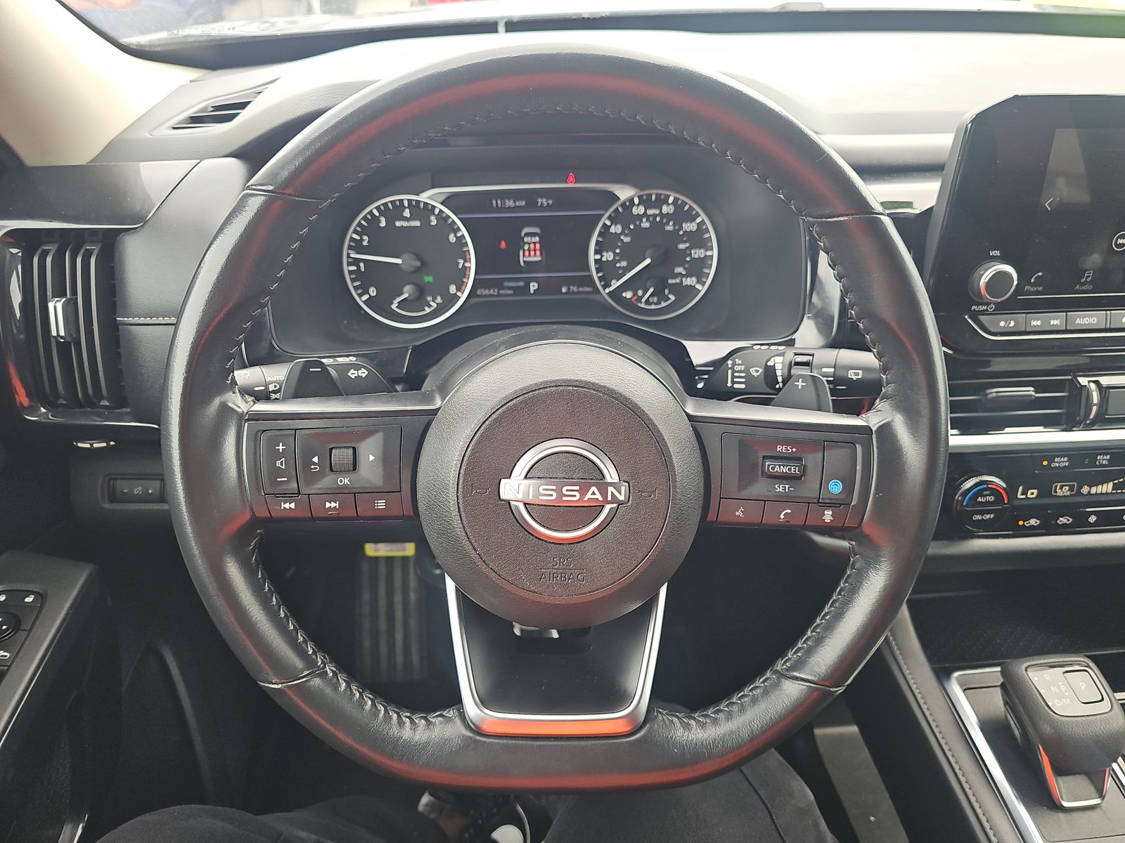 2024 Nissan Pathfinder SV FWD