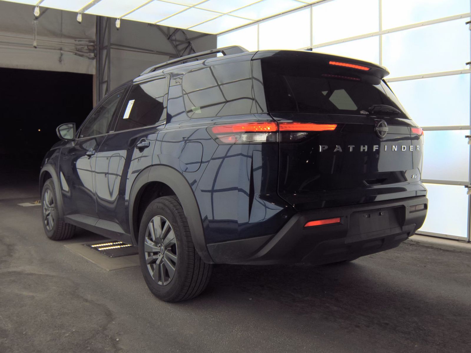 2024 Nissan Pathfinder SV FWD