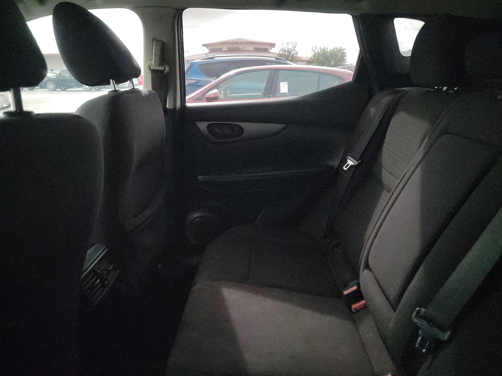 2018 Nissan Rogue Sport S FWD