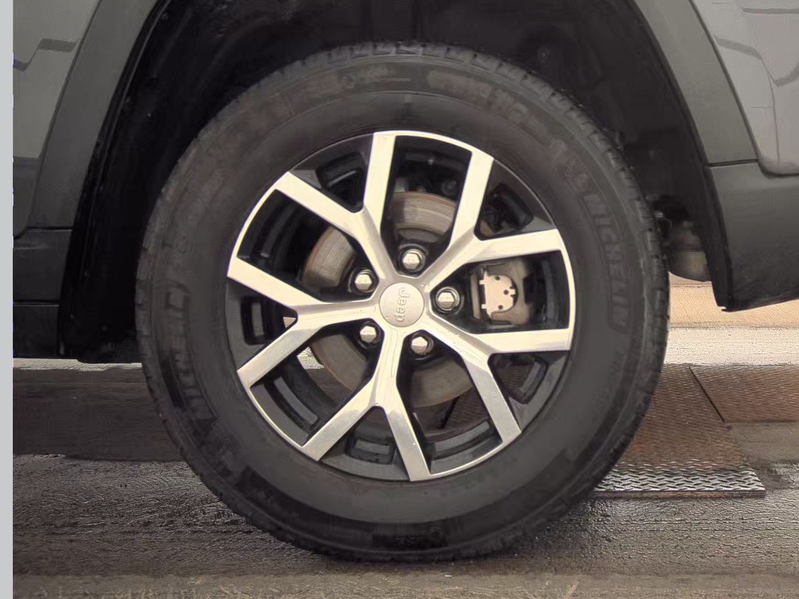 2023 Jeep Grand Cherokee Limited AWD