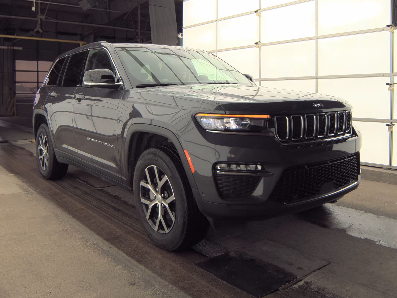 2023 Jeep Grand Cherokee Limited AWD