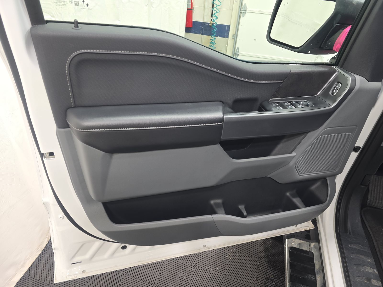 2025 Ford F-150 XLT AWD