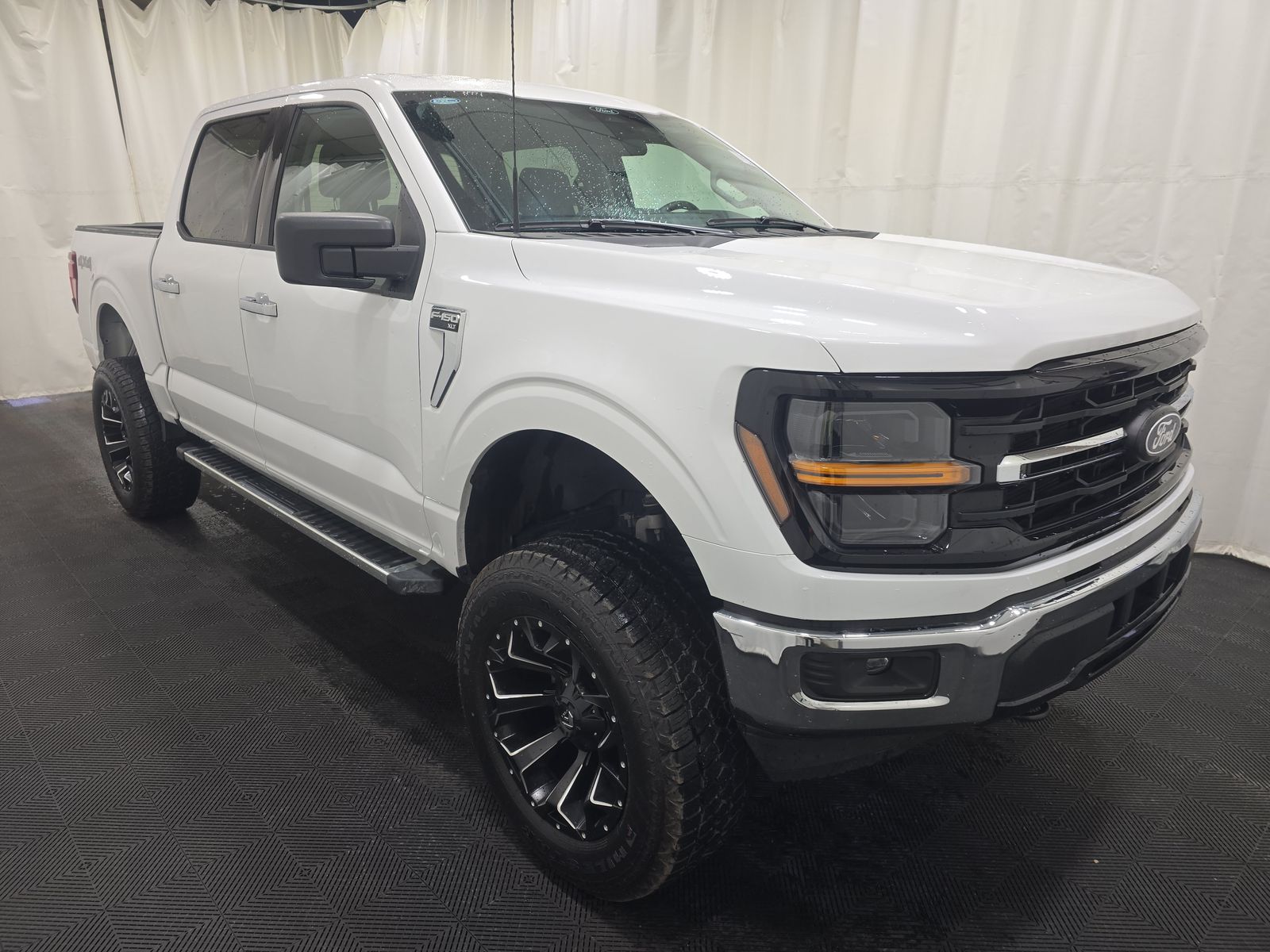 2025 Ford F-150 XLT AWD