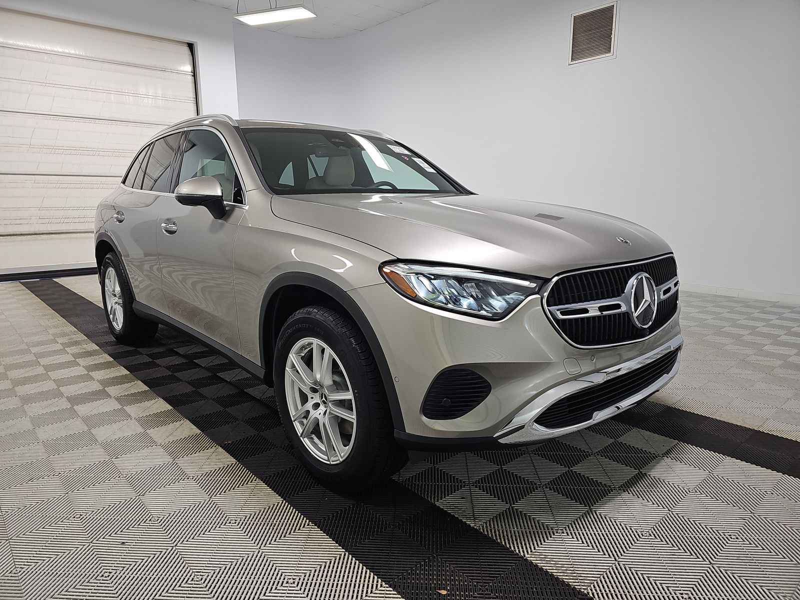 2024 Mercedes-Benz GLC GLC 300 AWD