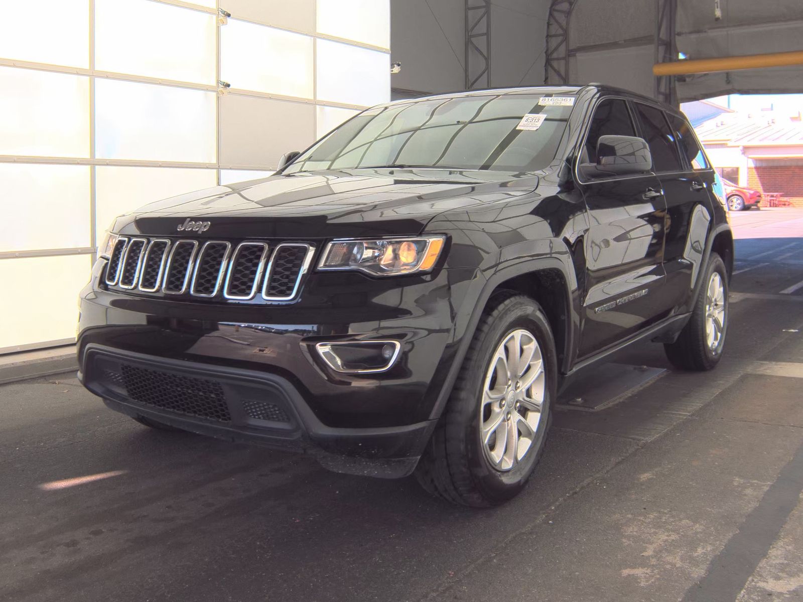 2022 Jeep Grand Cherokee Laredo X RWD
