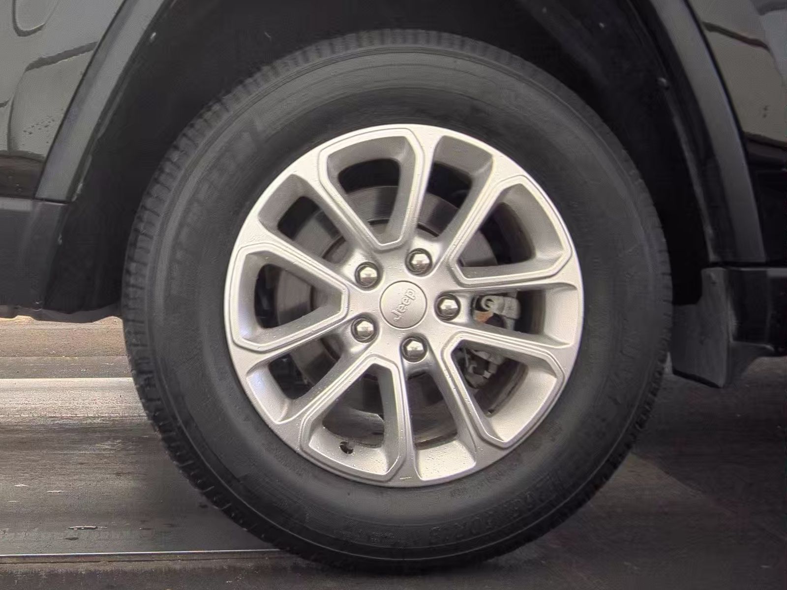 2022 Jeep Grand Cherokee Laredo X RWD