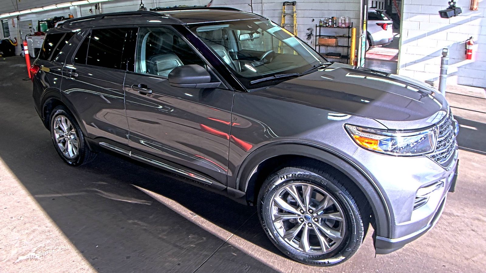 2022 Ford Explorer XLT AWD