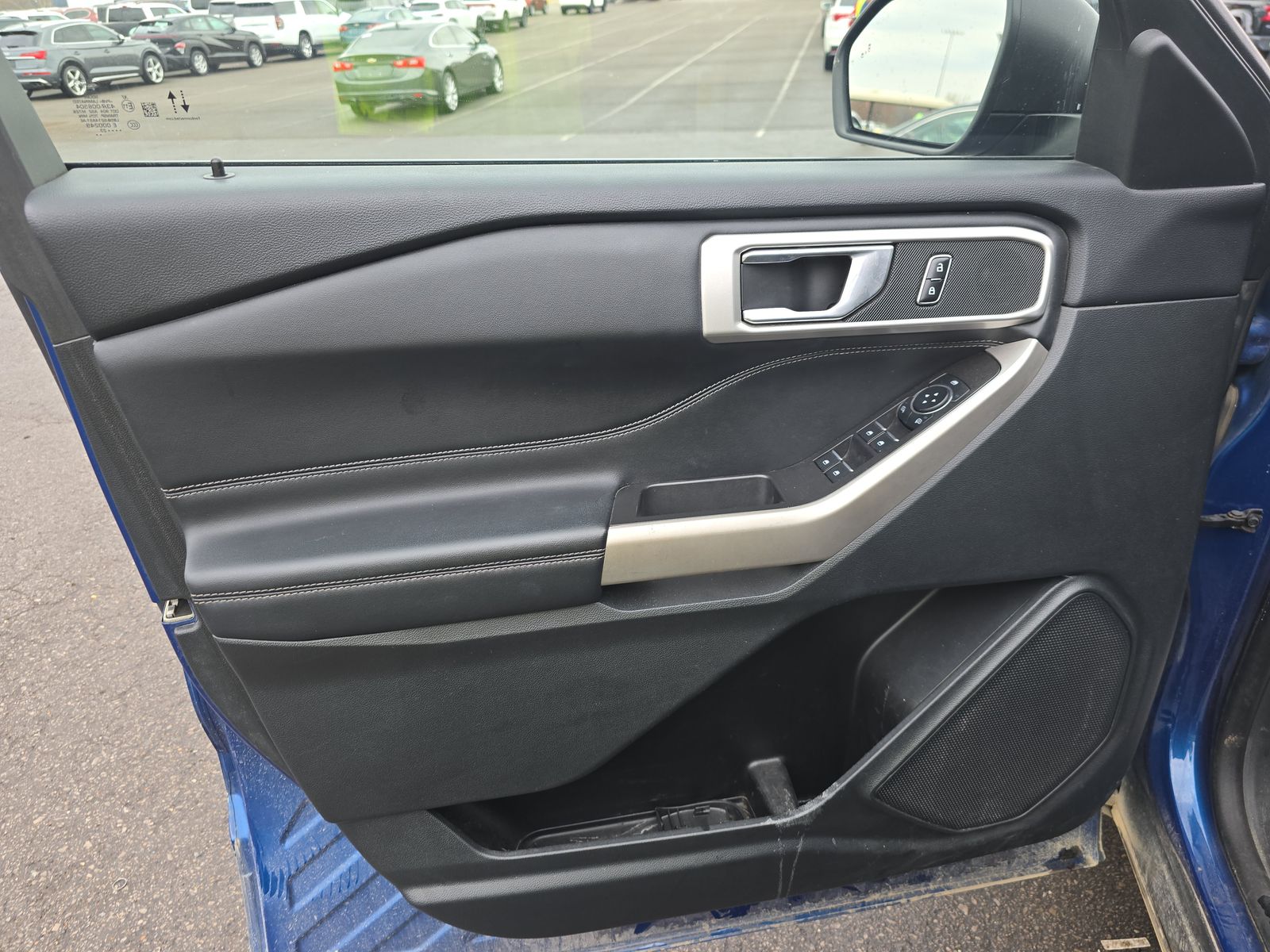 2023 Ford Explorer XLT AWD