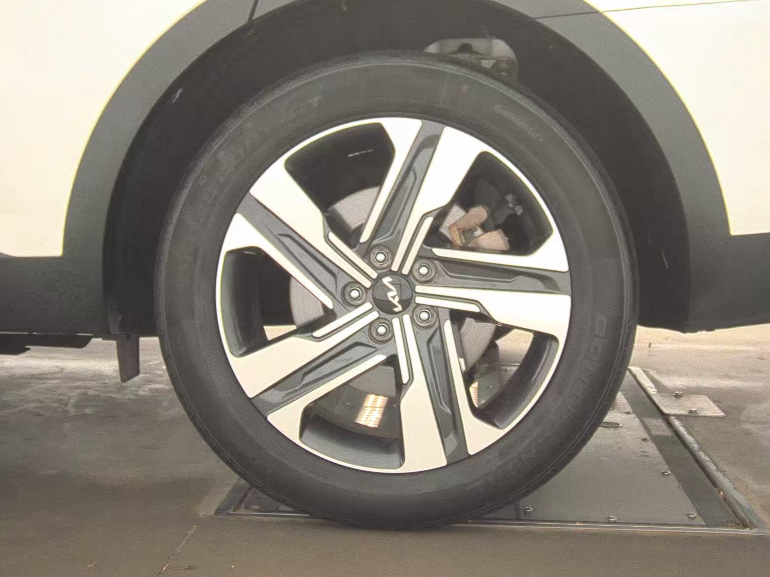 2023 Kia Sorento Hybrid EX AWD