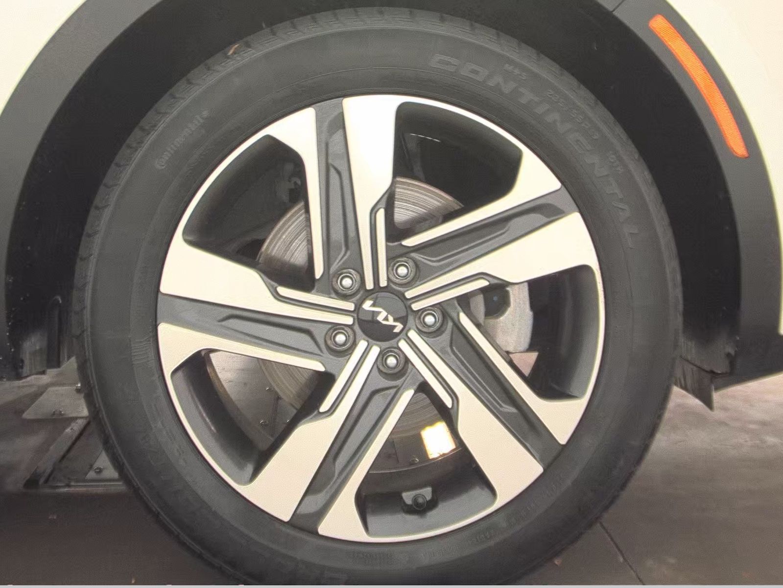 2023 Kia Sorento Hybrid EX AWD