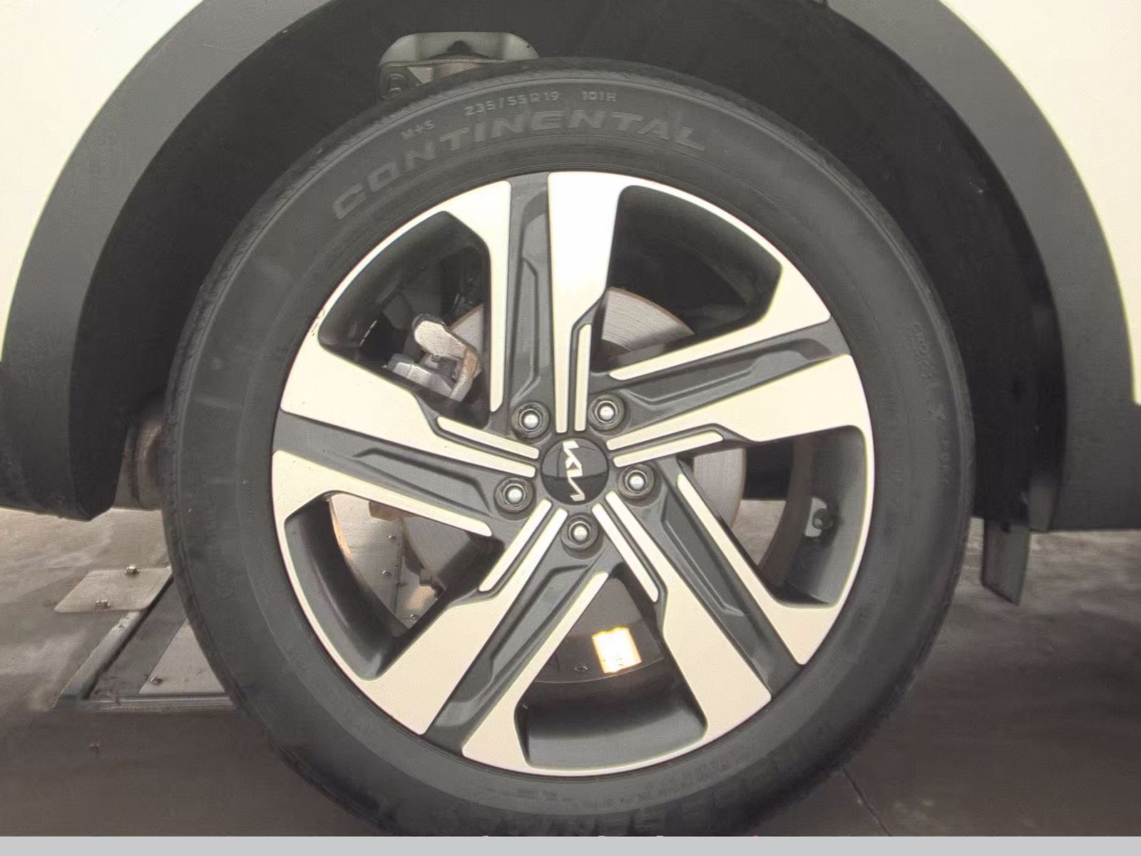 2023 Kia Sorento Hybrid EX AWD