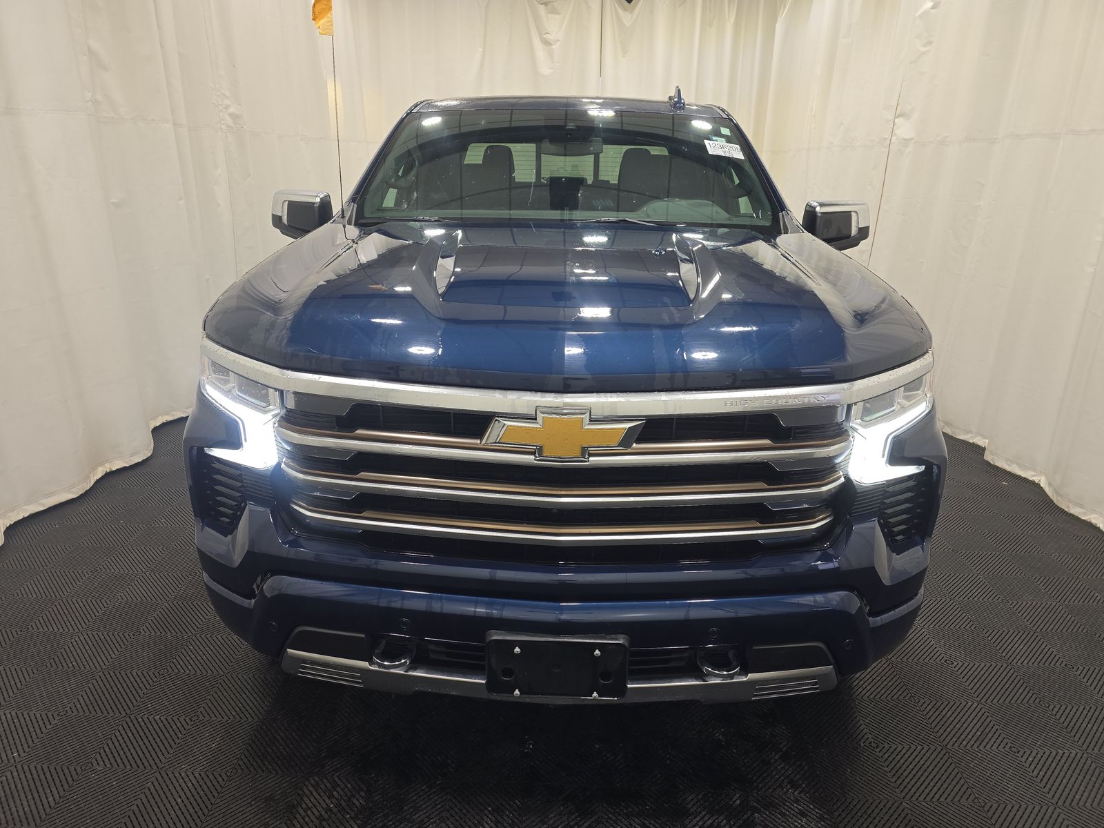 2022 Chevrolet Silverado 1500 High Country AWD