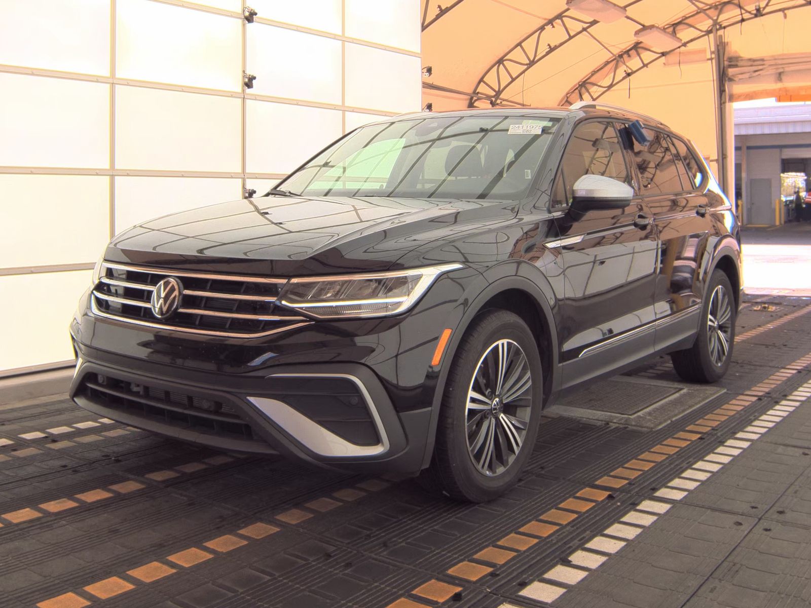 2024 Volkswagen Tiguan 2.0T Wolfsburg Edition FWD