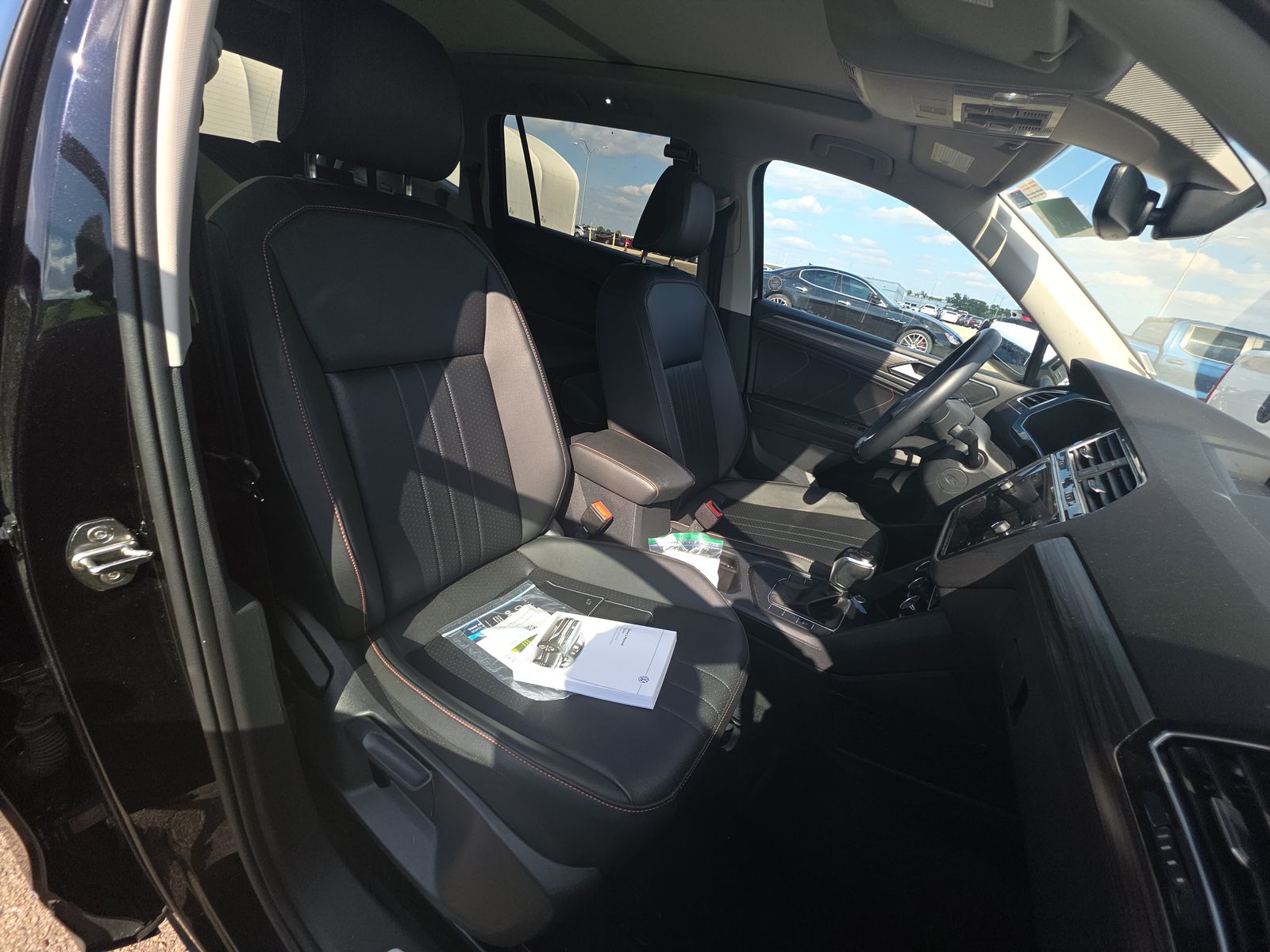 2024 Volkswagen Tiguan 2.0T Wolfsburg Edition FWD