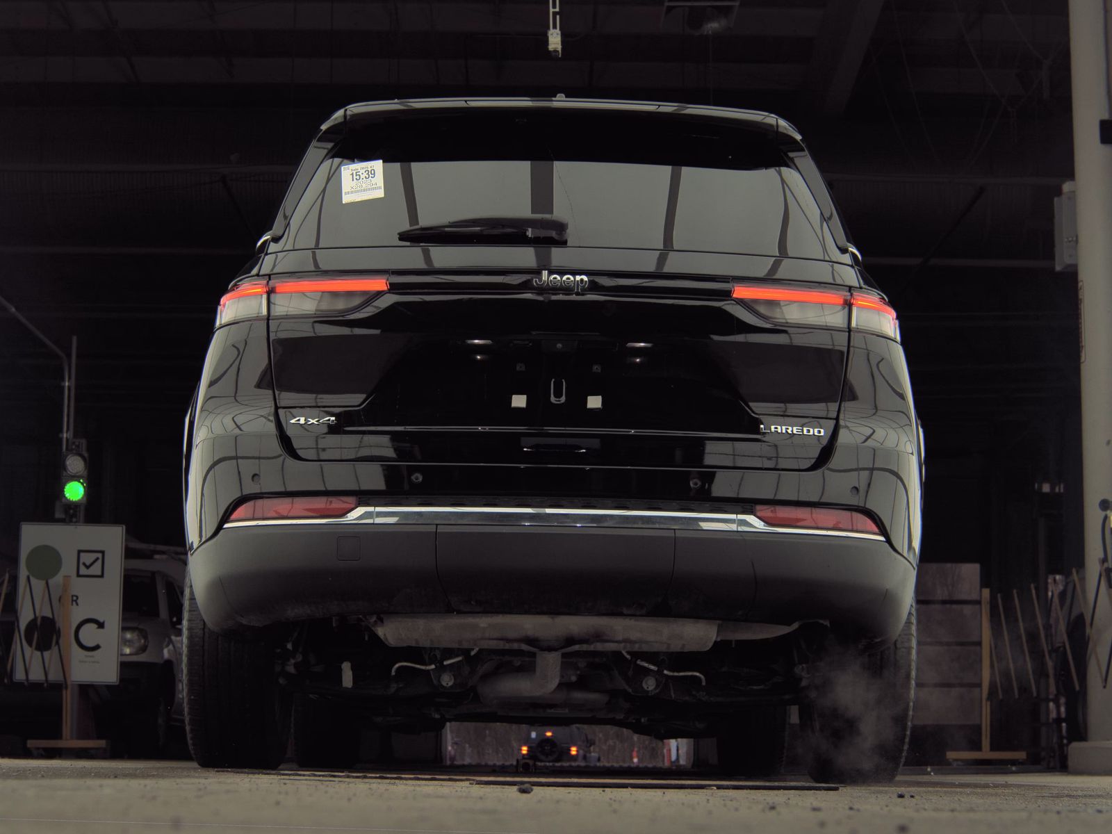 2023 Jeep Grand Cherokee Laredo AWD