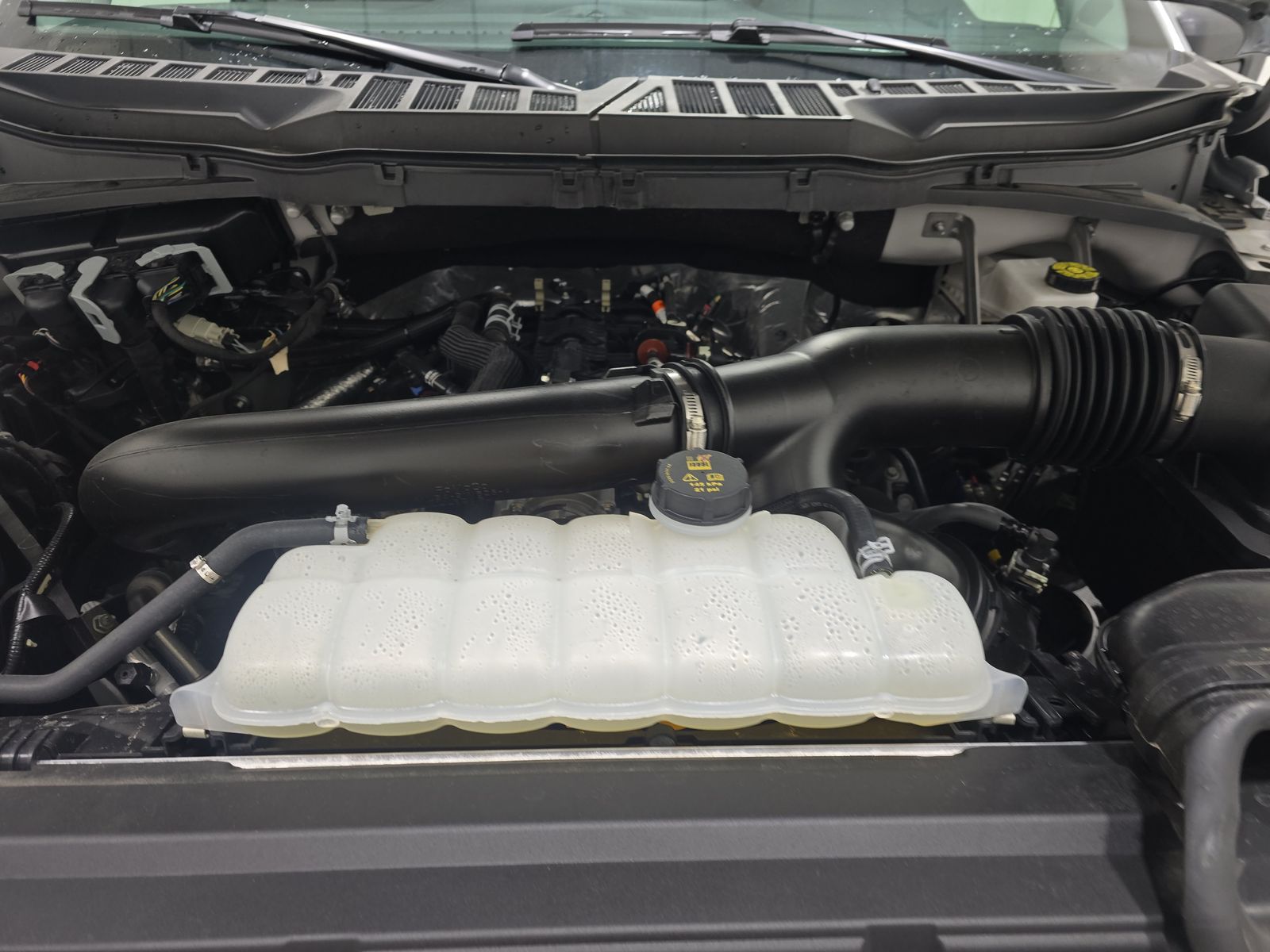 2025 Ford F-150 XLT AWD