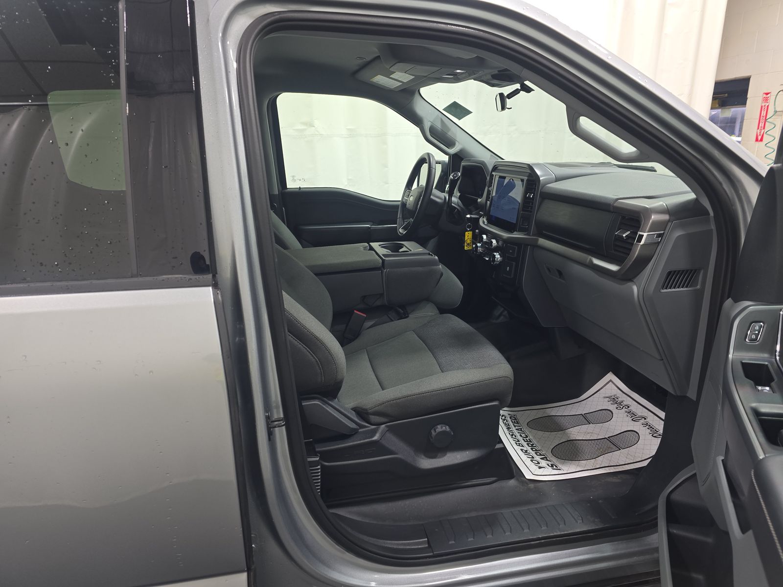 2025 Ford F-150 XLT AWD