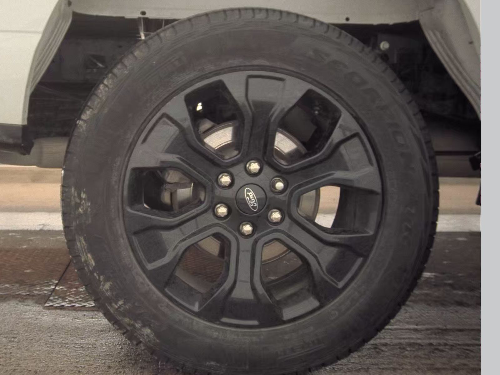 2023 Ford F-150 XLT AWD