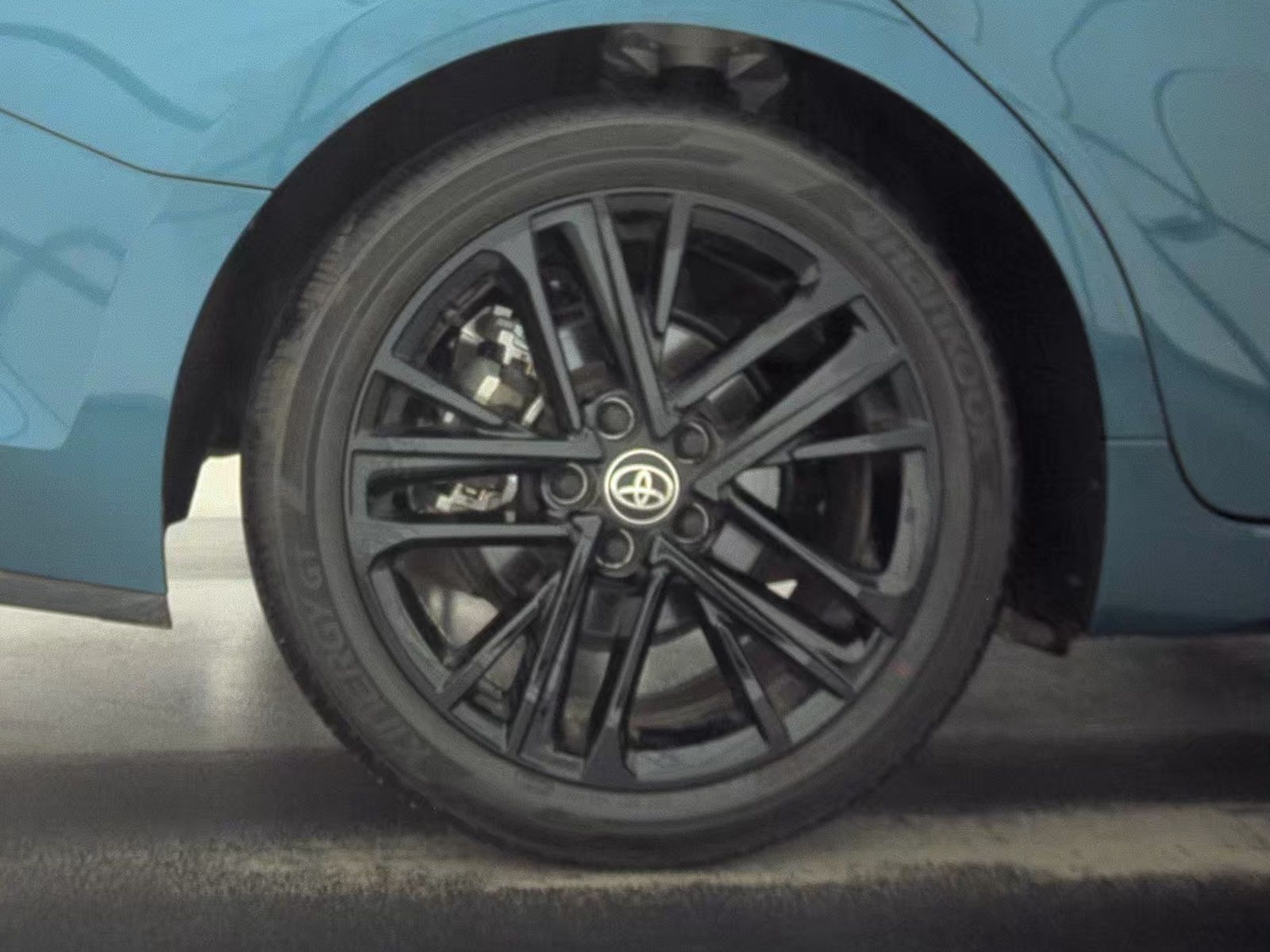 2025 Toyota Camry SE FWD