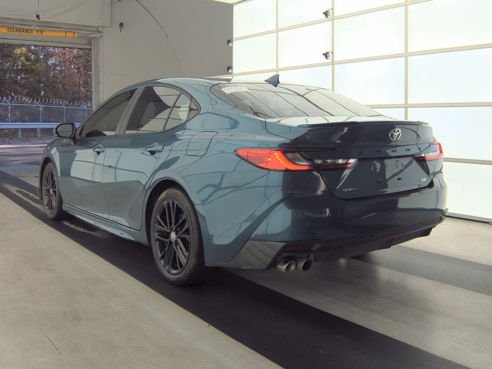 2025 Toyota Camry SE FWD