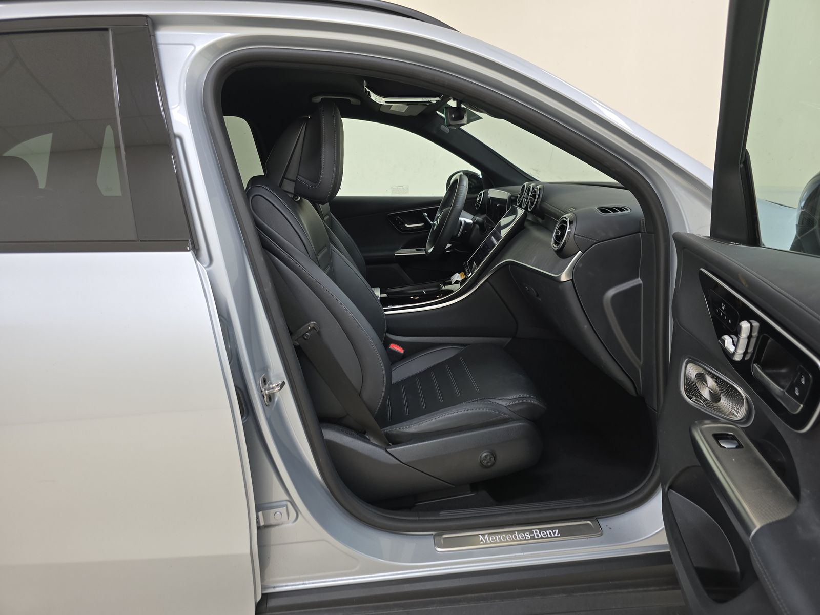 2024 Mercedes-Benz GLC GLC 300 RWD