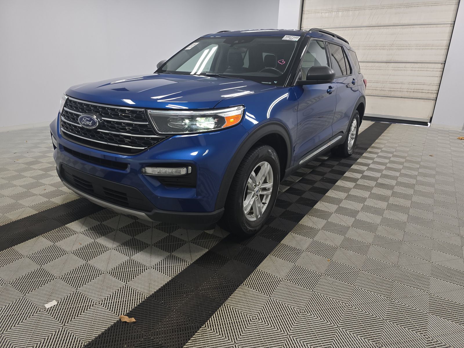 2023 Ford Explorer XLT AWD