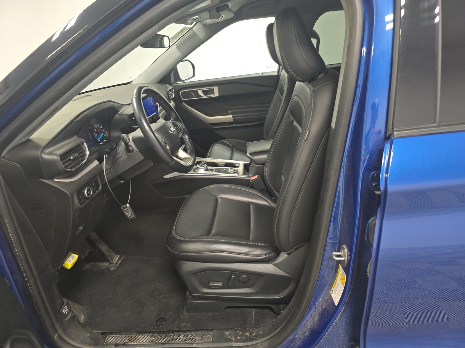 2023 Ford Explorer XLT AWD