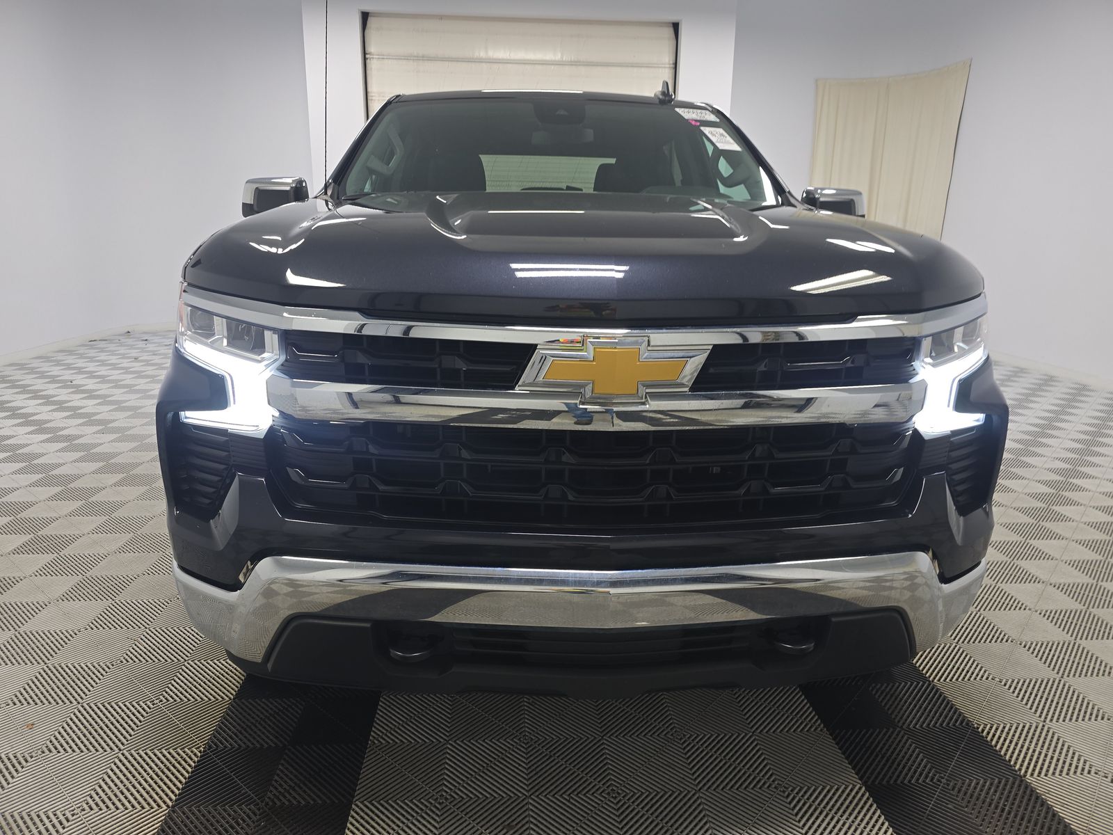 2023 Chevrolet Silverado 1500 LT AWD