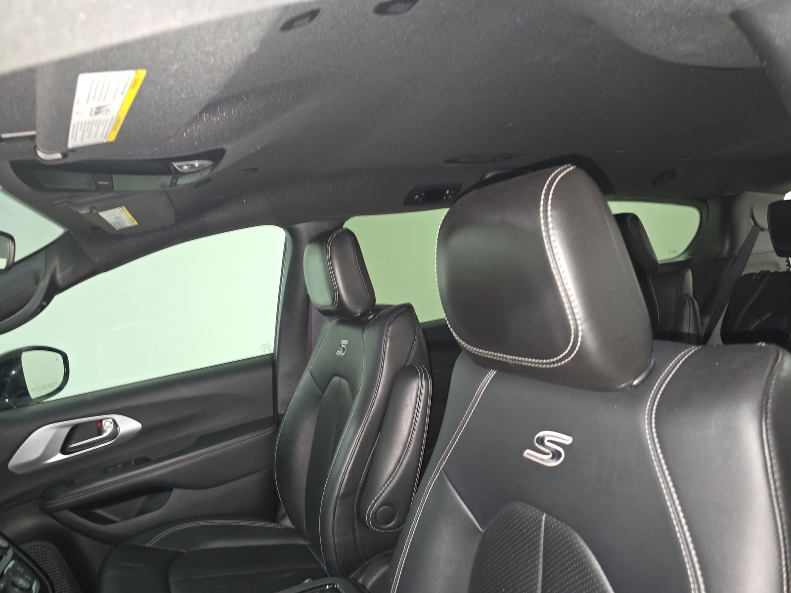 2024 Chrysler Pacifica Hybrid Select S Appearance FWD