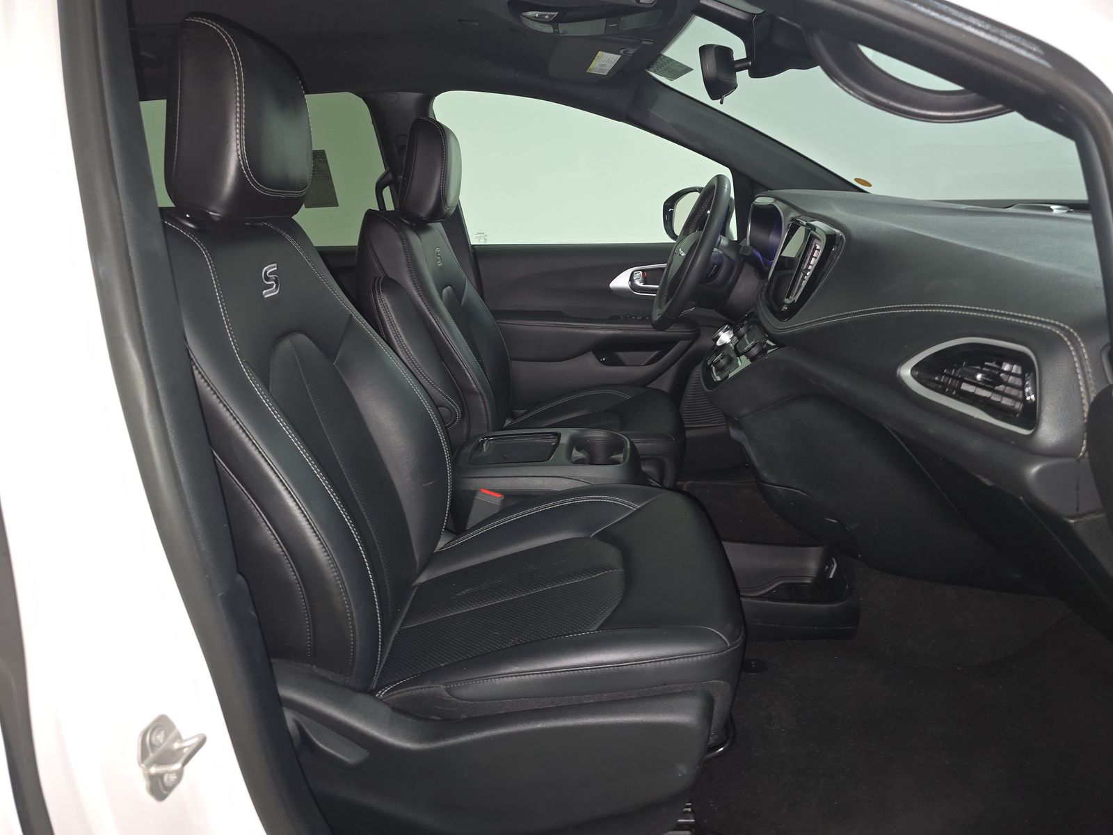 2024 Chrysler Pacifica Hybrid Select S Appearance FWD