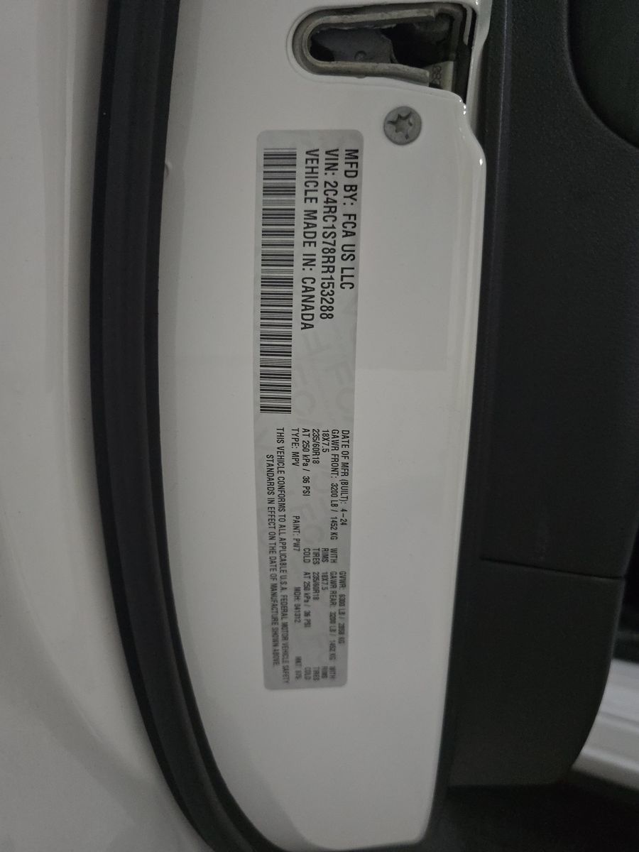 2024 Chrysler Pacifica Hybrid Select S Appearance FWD