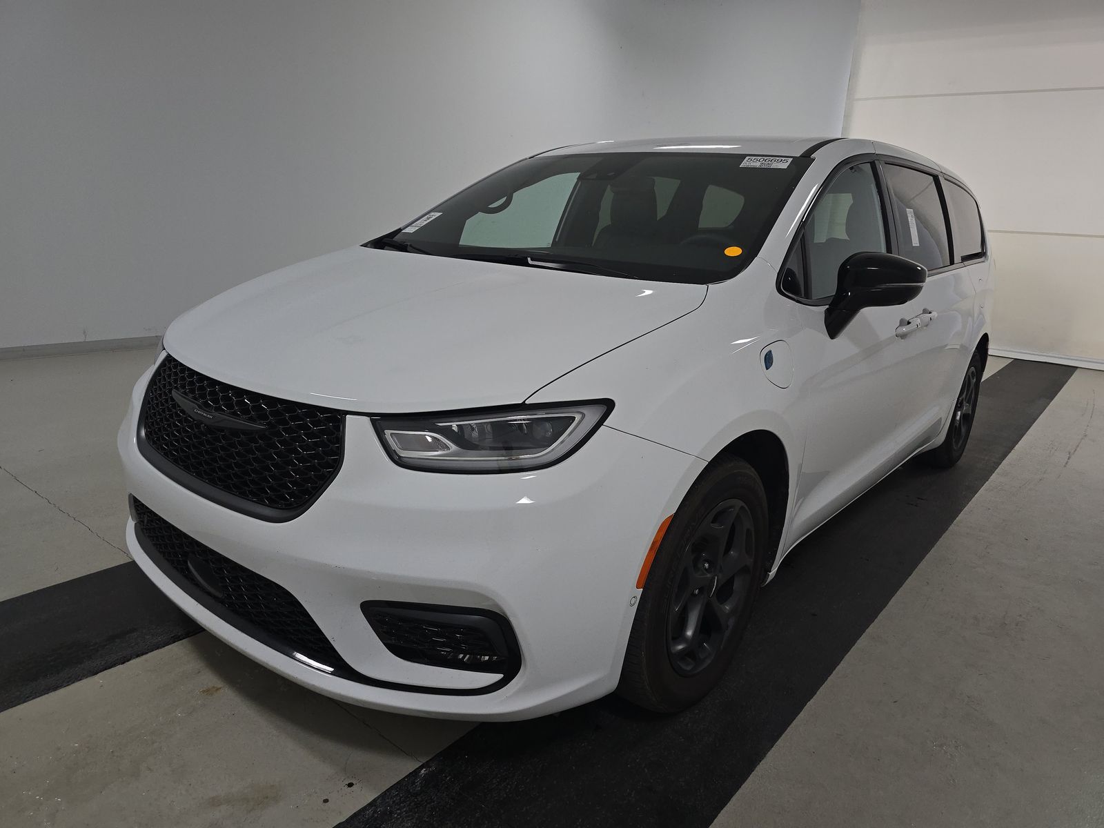 2024 Chrysler Pacifica Hybrid Select S Appearance FWD