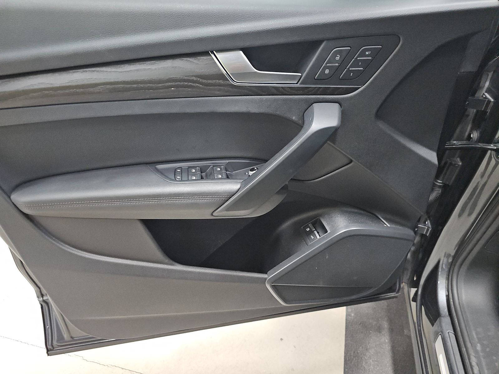 2020 Audi Q5 e Premium Plus AWD