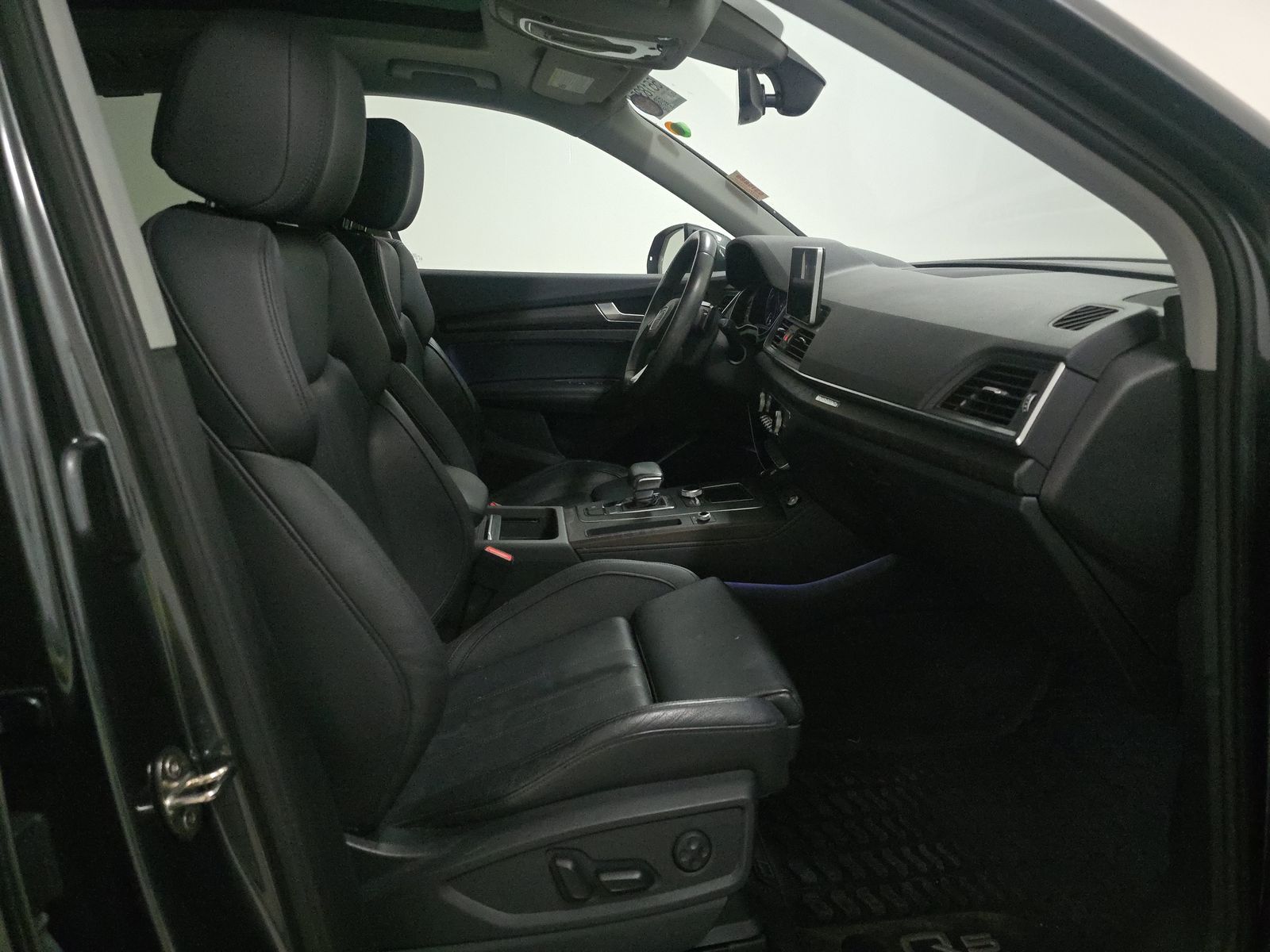 2020 Audi Q5 e Premium Plus AWD