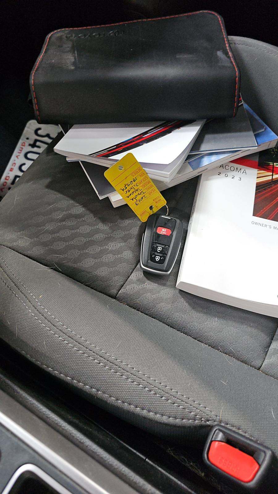 2023 Toyota Tacoma SR5 AWD