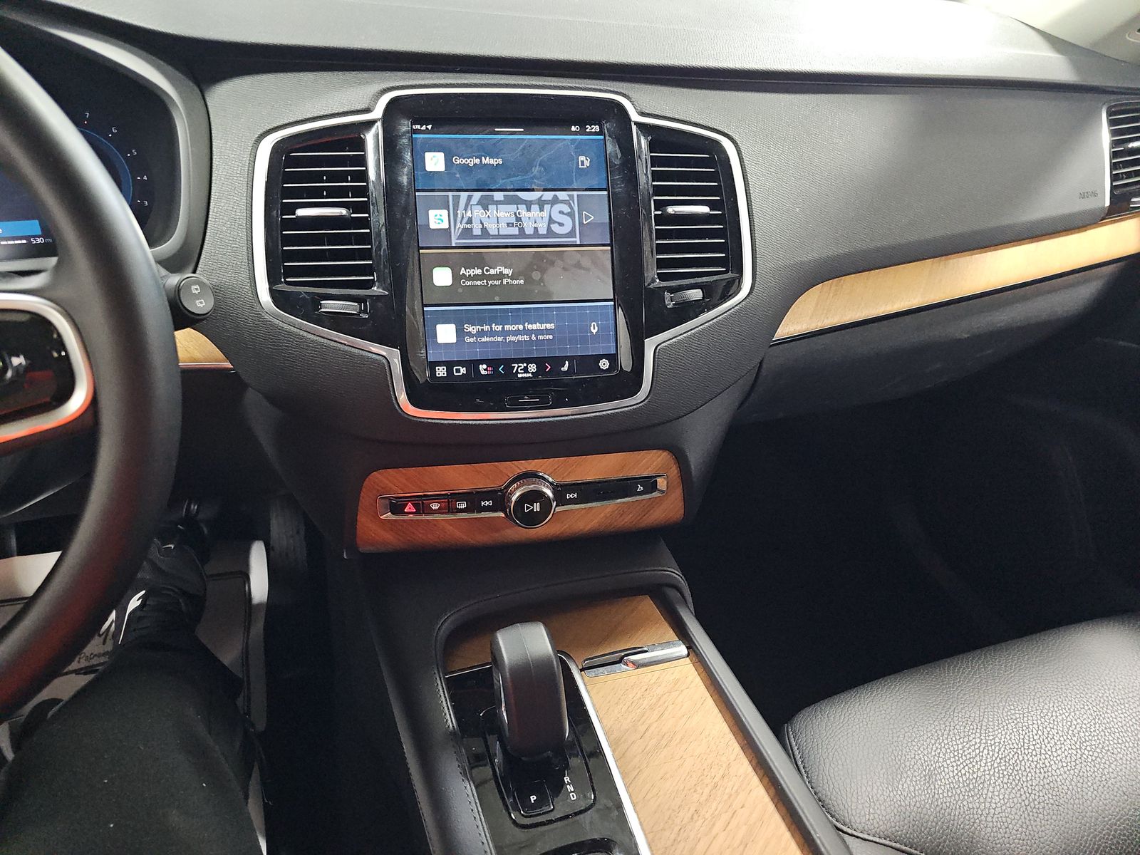 2025 Volvo XC90 B6 Plus AWD