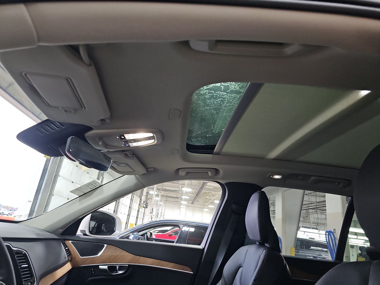 2025 Volvo XC90 B6 Plus AWD