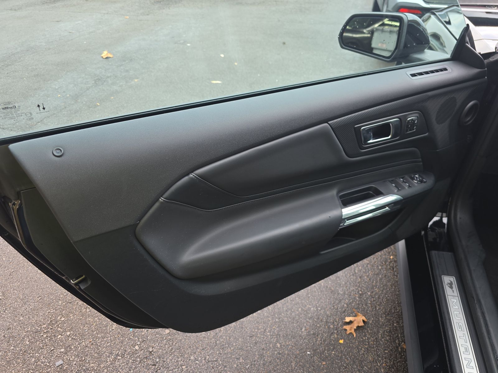 2025 Ford Mustang EcoBoost Premium RWD