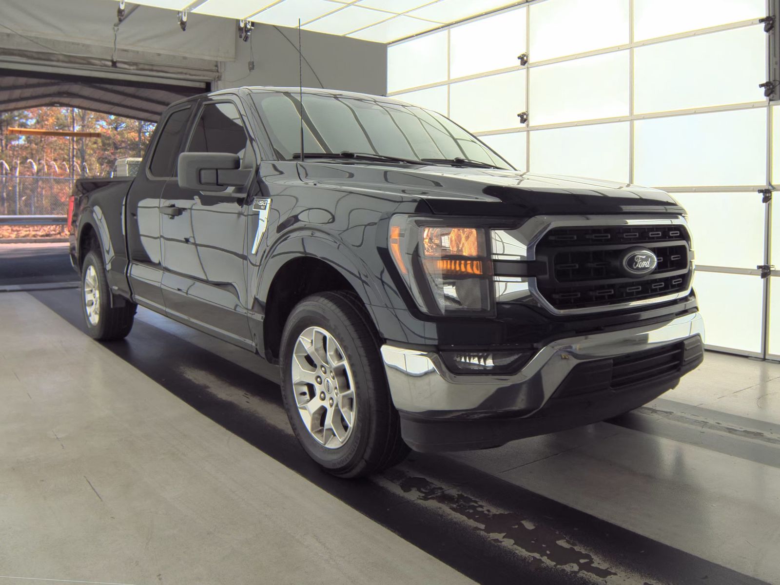 2023 Ford F-150 XLT RWD