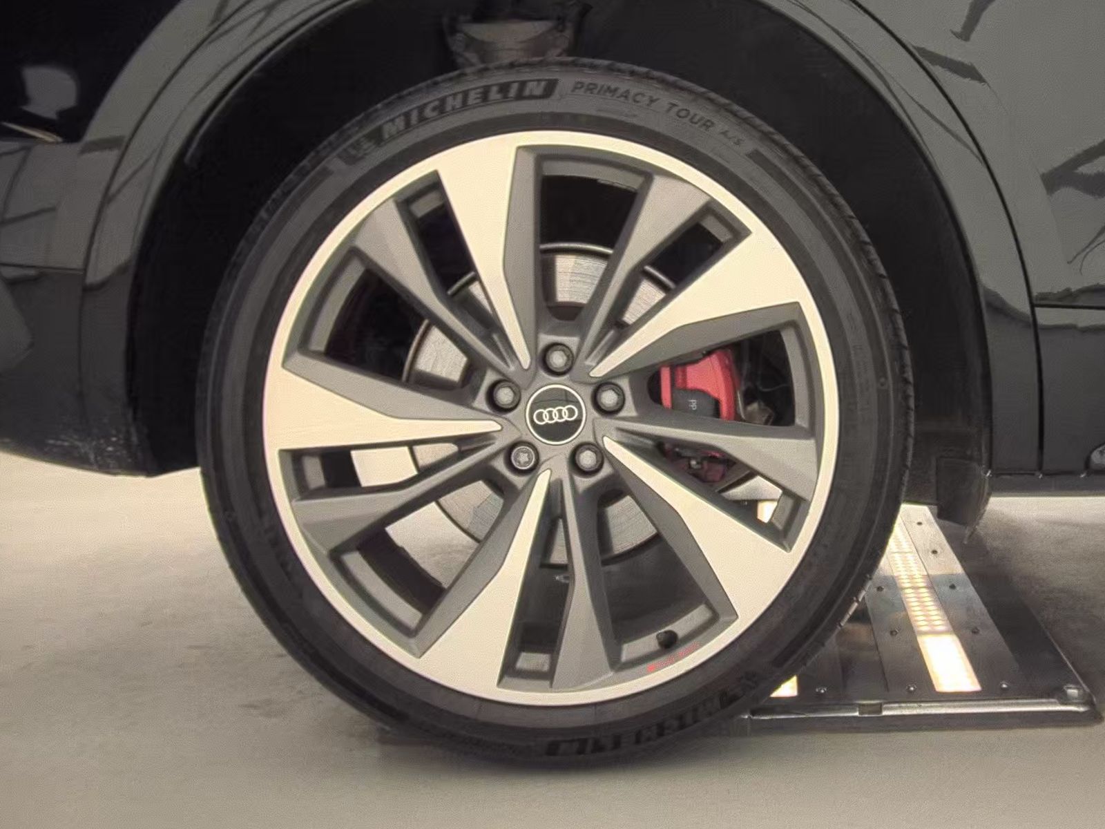 2022 Audi SQ5 Prestige AWD