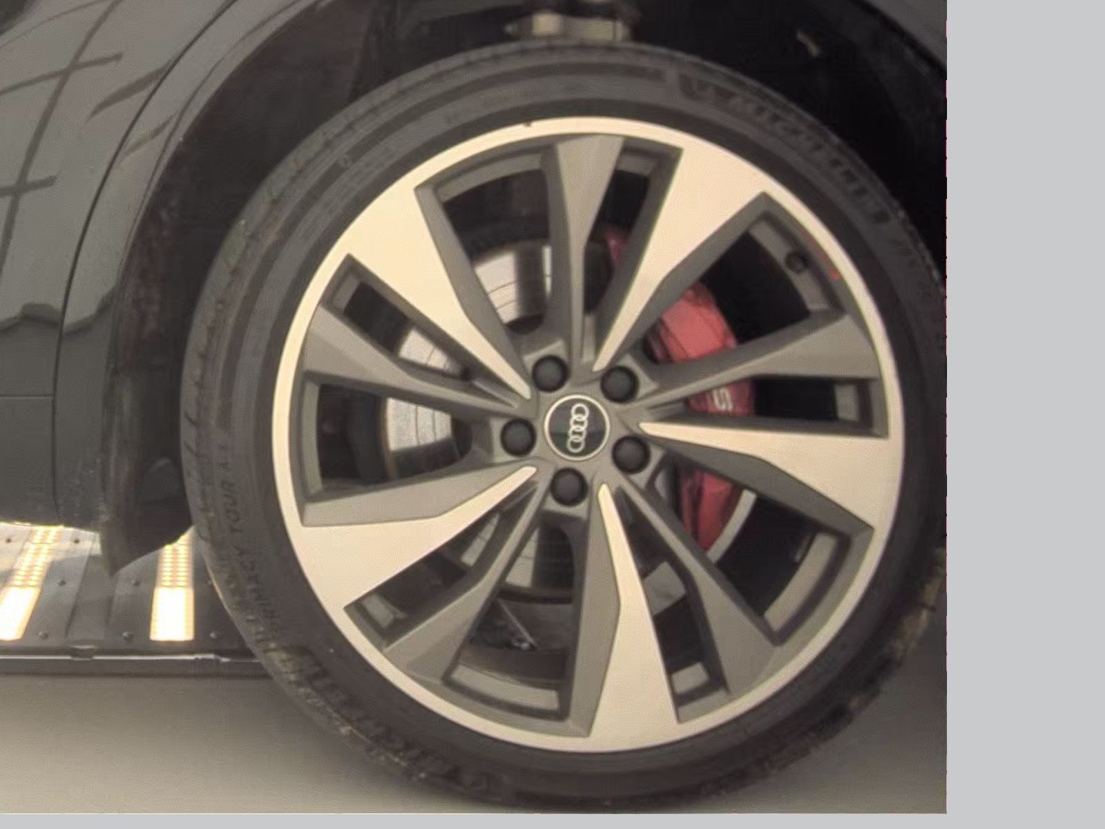 2022 Audi SQ5 Prestige AWD