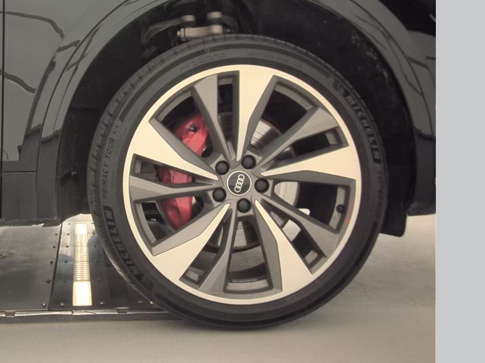 2022 Audi SQ5 Prestige AWD