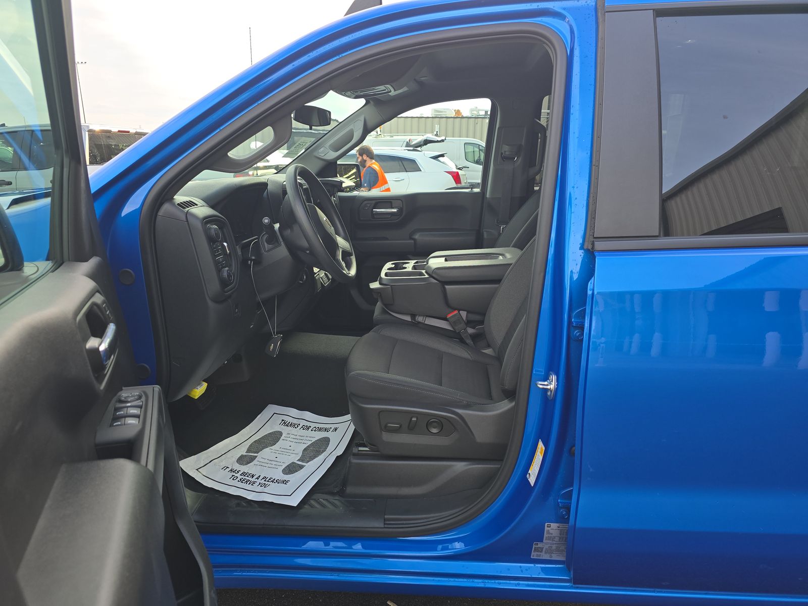 2025 Chevrolet Silverado 1500 Custom AWD