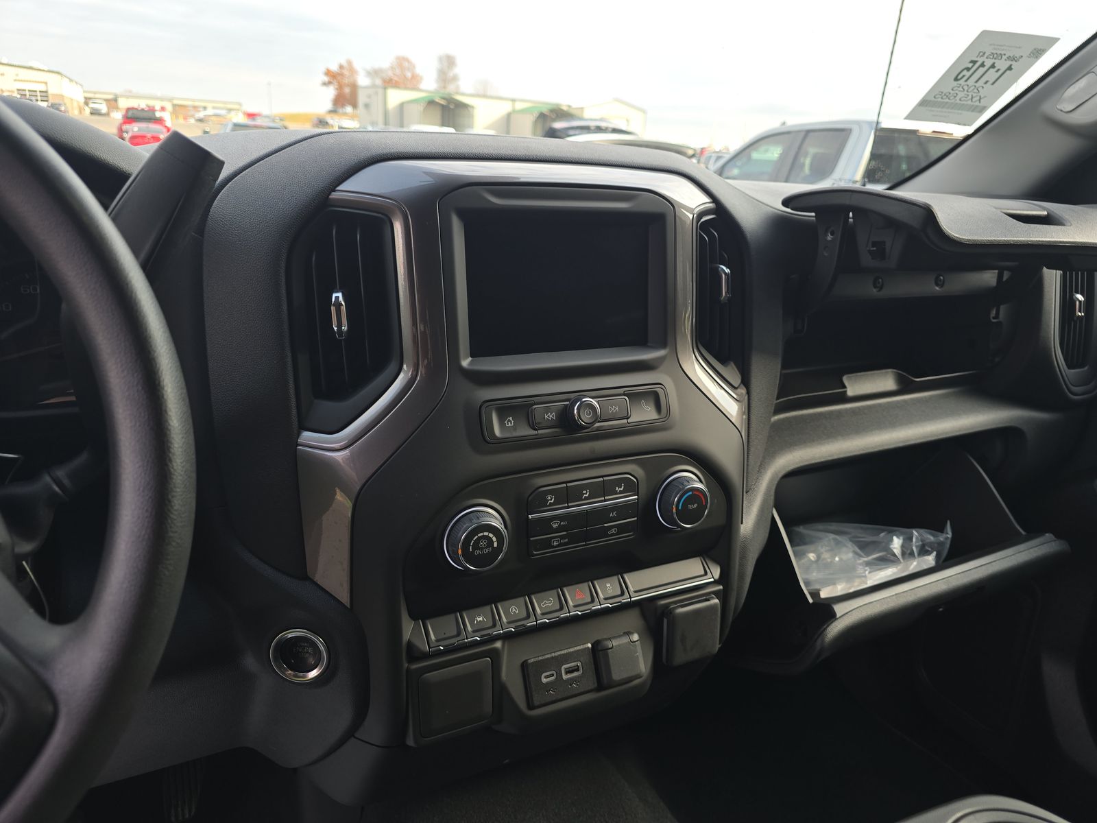 2025 Chevrolet Silverado 1500 Custom AWD