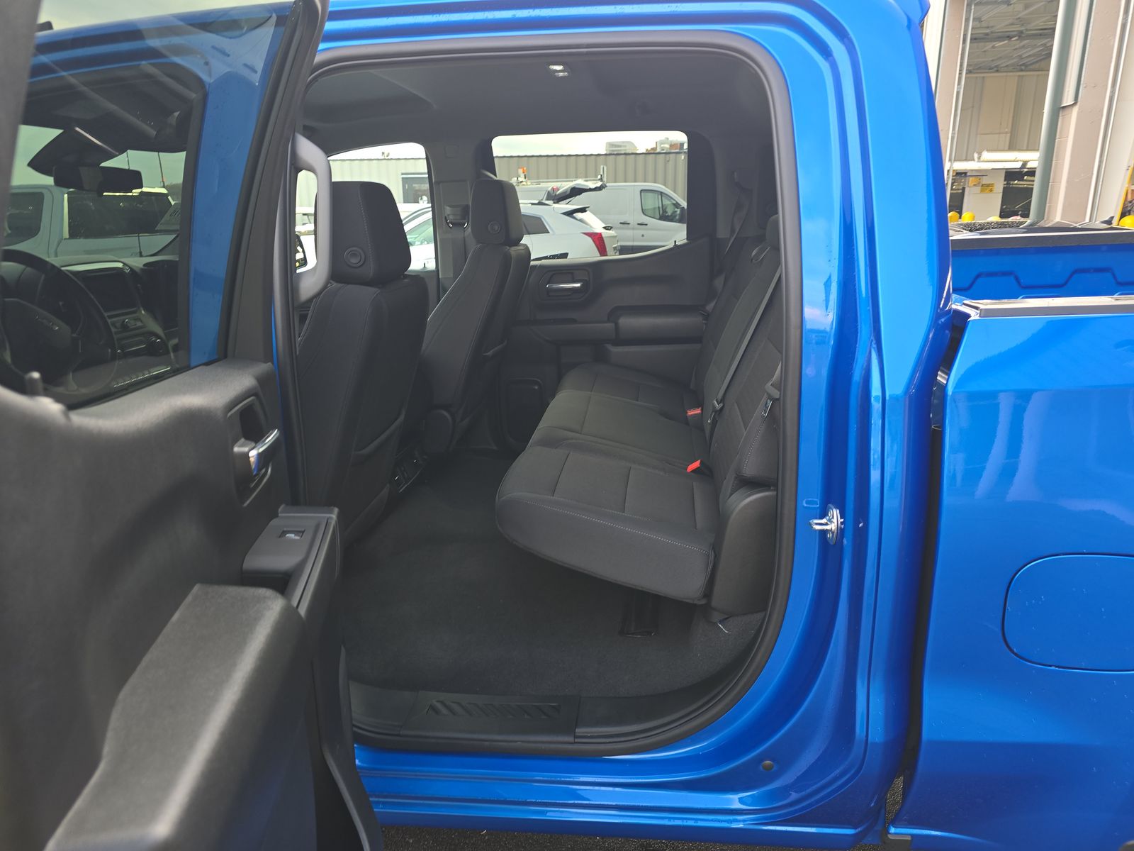 2025 Chevrolet Silverado 1500 Custom AWD