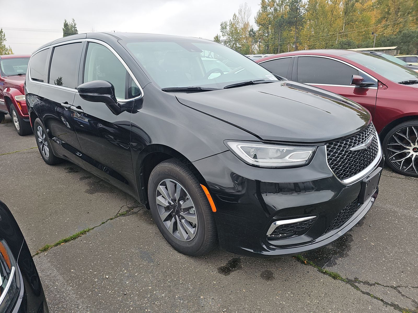 2024 Chrysler Pacifica Hybrid Select FWD
